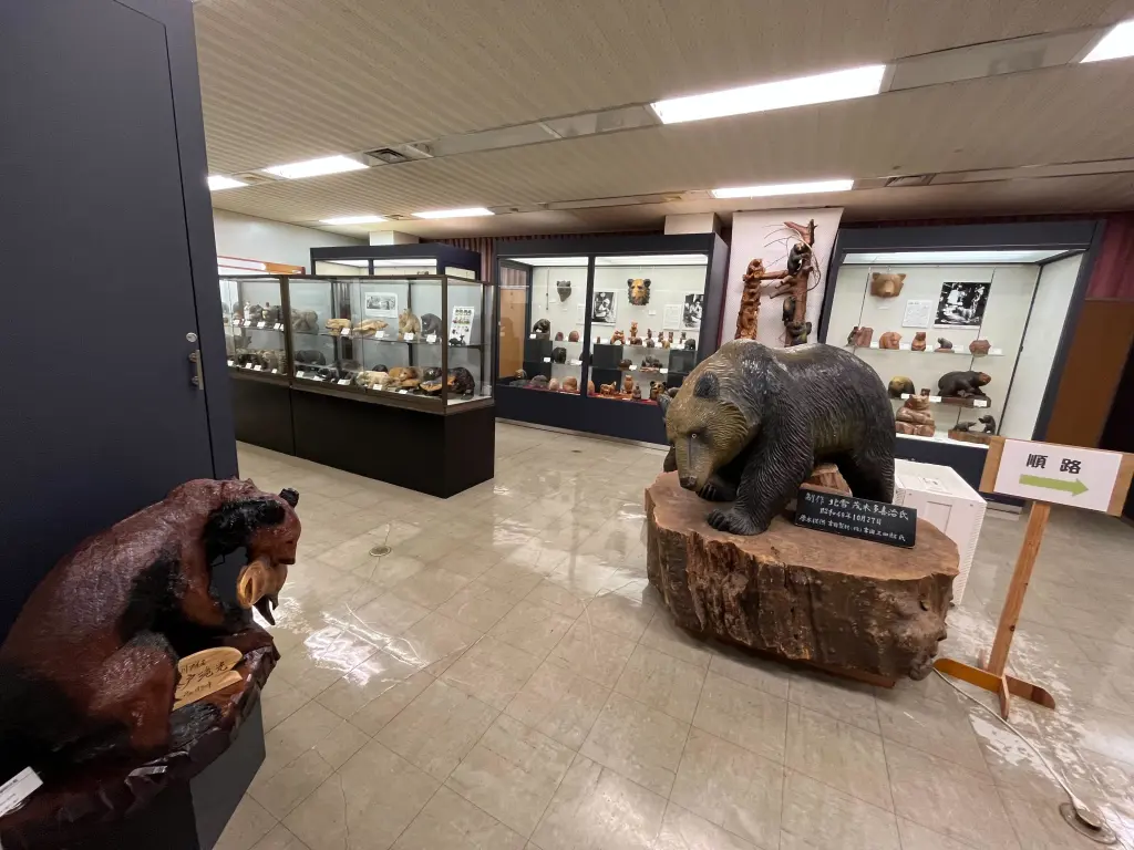 キボーリージャーニー Vol.7 木彫り熊資料館編② | K2クラブハウス